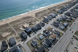 308 Atlantic Ave, Seabrook, NH 03874 - Photo 6