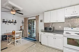 41 Mathew Cir, Goffstown, NH 03045 - Photo 18