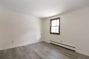 3 Holly Ln, Londonderry, NH 03053 - Photo 4