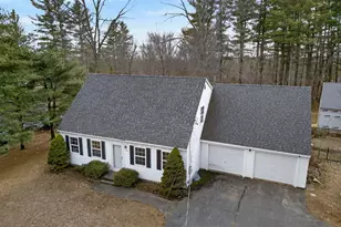 209 Dover Point Rd, Dover, NH 03820 - Photo 2