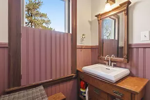 68 Center St, Wolfeboro, NH 03894 - Photo 30