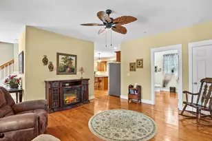 7 Lefevre Dr, Kingston, NH 03848 - Photo 6