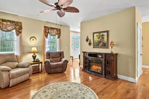7 Lefevre Dr, Kingston, NH 03848 - Photo 10