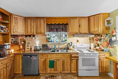 49 Russell Street, St. Albans City,  05478 - Photo 16