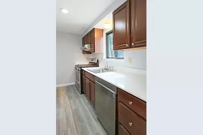 10 Killian Court, Merrimack, NH 03054 - Photo 4