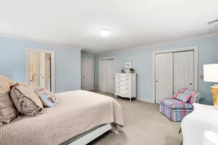 17 Canterbury Ln, Bedford, NH 03110 - Photo 38