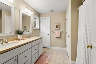 17 Canterbury Ln, Bedford, NH 03110 - Photo 40
