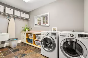 17 Canterbury Ln, Bedford, NH 03110 - Photo 26