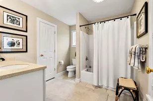 17 Canterbury Ln, Bedford, NH 03110 - Photo 36