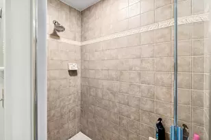 17 Canterbury Ln, Bedford, NH 03110 - Photo 32