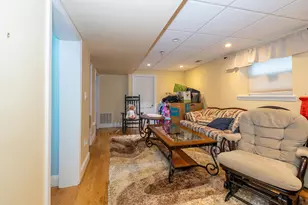 25 Pelham St, Nashua, NH 03063 - Photo 24