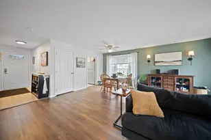 9A Sundown Dr, Derry, NH 03038 - Photo 4