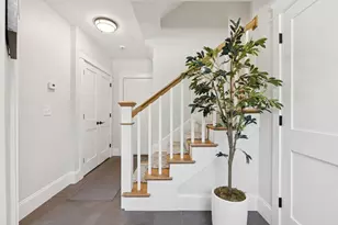 50 Cate St, Portsmouth, NH 03801 - Photo 6