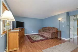 63 Eastmeadow Way, Manchester, NH 03109 - Photo 4