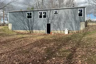 152 Middle Oxbow Rd, Hinsdale, NH 03451 - Photo 2