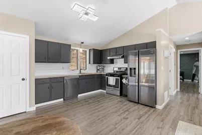 32 Syracuse Road, Nashua, NH 03064 - Photo 10