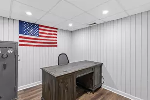 32 Syracuse Rd, Nashua, NH 03064 - Photo 28