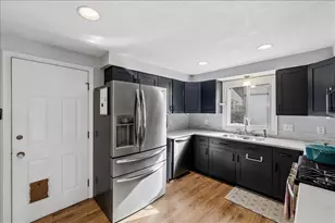 6 Duckford Cir, Nashua, NH 03063 - Photo 18