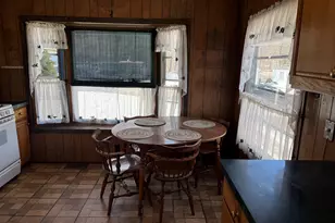 15 Windham Depot Rd, Derry, NH 03038 - Photo 8