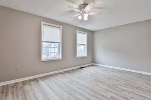 54 Vandora Dr, Manchester, NH 03103 - Photo 32