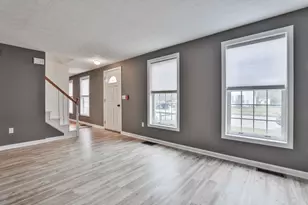 54 Vandora Dr, Manchester, NH 03103 - Photo 8