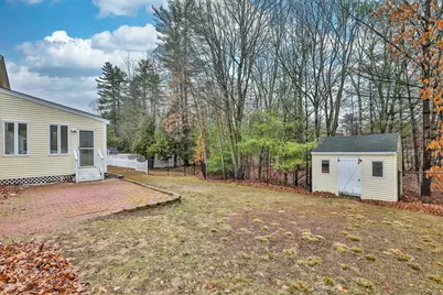 54 Vandora Drive, Manchester, NH 03103 - Photo 4