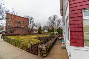 4 Union St, Milford, NH 03055 - Photo 4