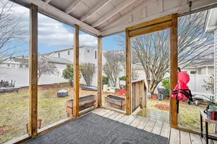 170 S Hall St, Manchester, NH 03103 - Photo 24