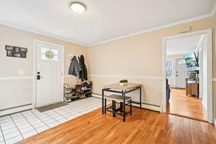 170 S Hall St, Manchester, NH 03103 - Photo 4