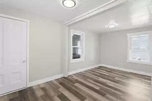 377 Manchester St, Manchester, NH 03103 - Photo 8