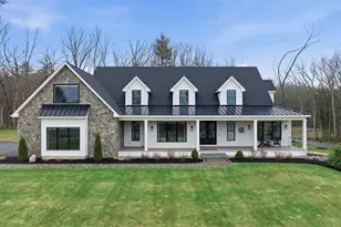 10 Hobart Ln, Hollis, NH 03049 - Photo 2