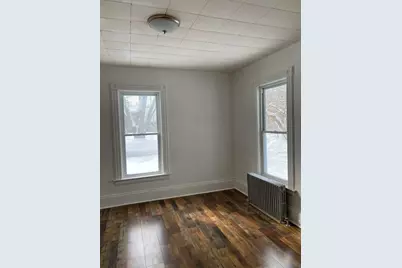 2 Arlington Street, Essex Junction, VT 05452 - Photo 6