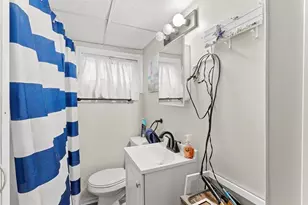 383 Manchester St, Manchester, NH 03103 - Photo 22