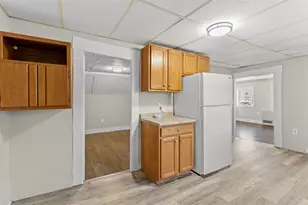 383 Manchester St, Manchester, NH 03103 - Photo 8