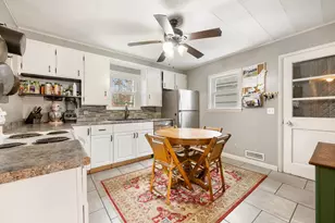 41 Franklin St, Berlin, NH 03570 - Photo 12