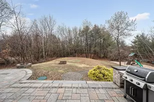 13 Sheridan Dr, Londonderry, NH 03053 - Photo 32