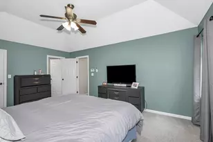 13 Sheridan Dr, Londonderry, NH 03053 - Photo 20