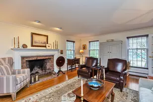 7 Village Woods Dr, Amherst, NH 03031 - Photo 6