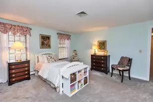 7 Village Woods Dr, Amherst, NH 03031 - Photo 20