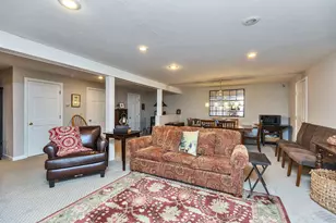 7 Village Woods Dr, Amherst, NH 03031 - Photo 42