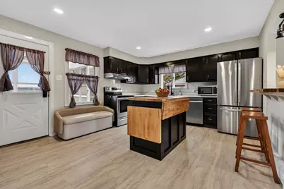 576 Hillside Avenue, Berlin, NH 03570 - Photo 10