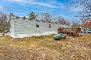 4 Cammett Dr, Raymond, NH 03077 - Photo 30