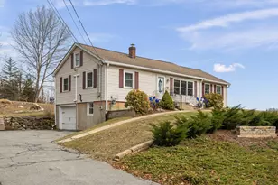 48 Main St, Atkinson, NH 03811 - Photo 2