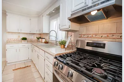 16 Prince Street, Concord, NH 03301 - Photo 6