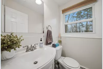 8 Lincoln Drive #B, Hooksett, NH 03106 - Photo 10