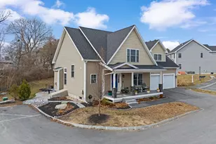 33 Sable Wy, Manchester, NH 03102 - Photo 1