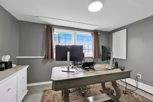 25 Riverview Cir, Litchfield, NH 03052 - Photo 36