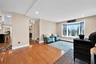 25 Riverview Cir, Litchfield, NH 03052 - Photo 16