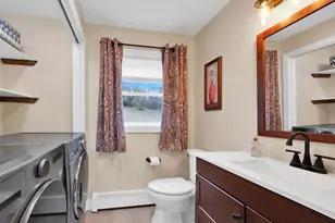 25 Riverview Cir, Litchfield, NH 03052 - Photo 8