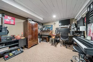 6 Donna Dr, Pembroke, NH 03275 - Photo 30